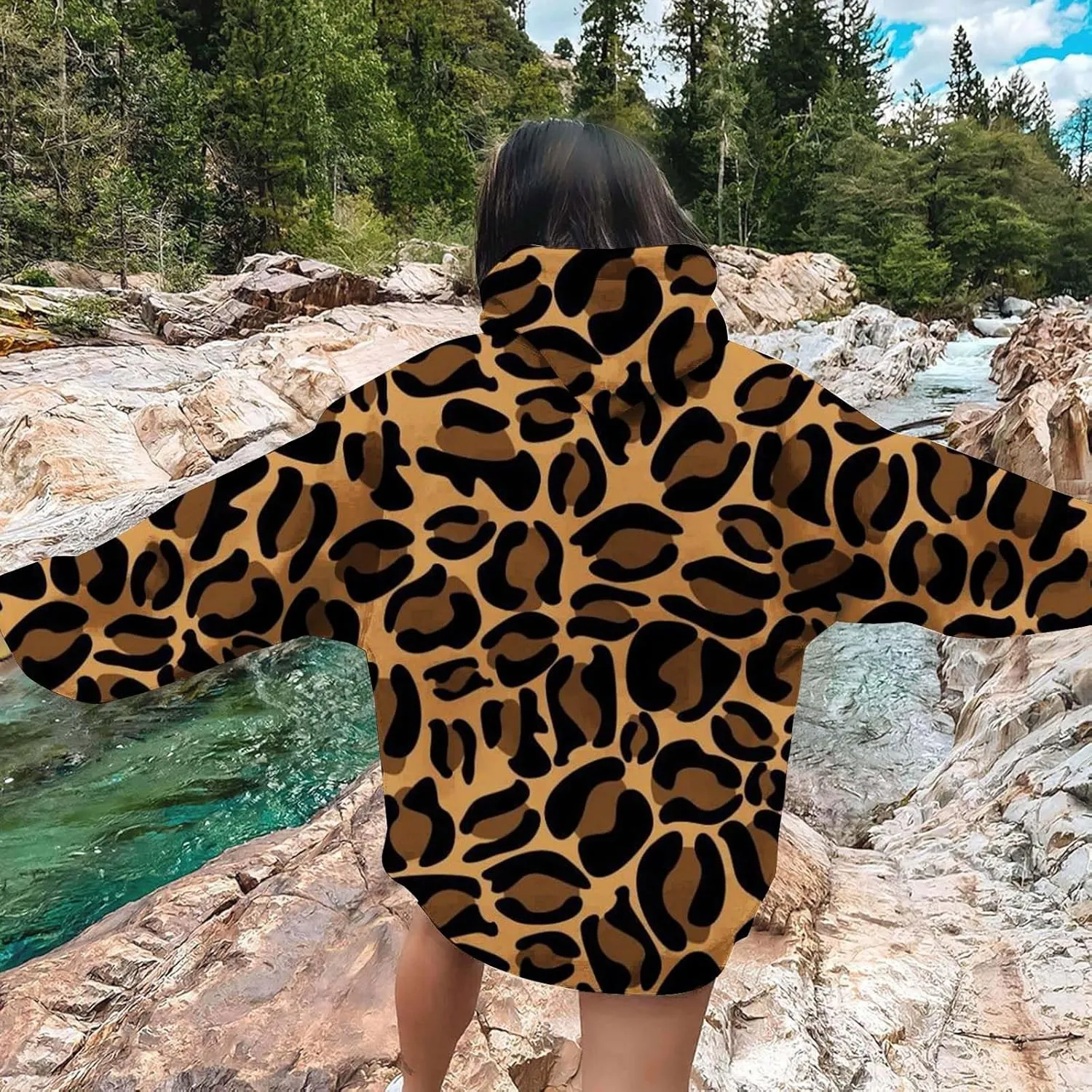 Leopard Sweatshirt for Women Fall Fashion 2024 Oversized Leopard Print Top Oversized Long Sleeve Crew