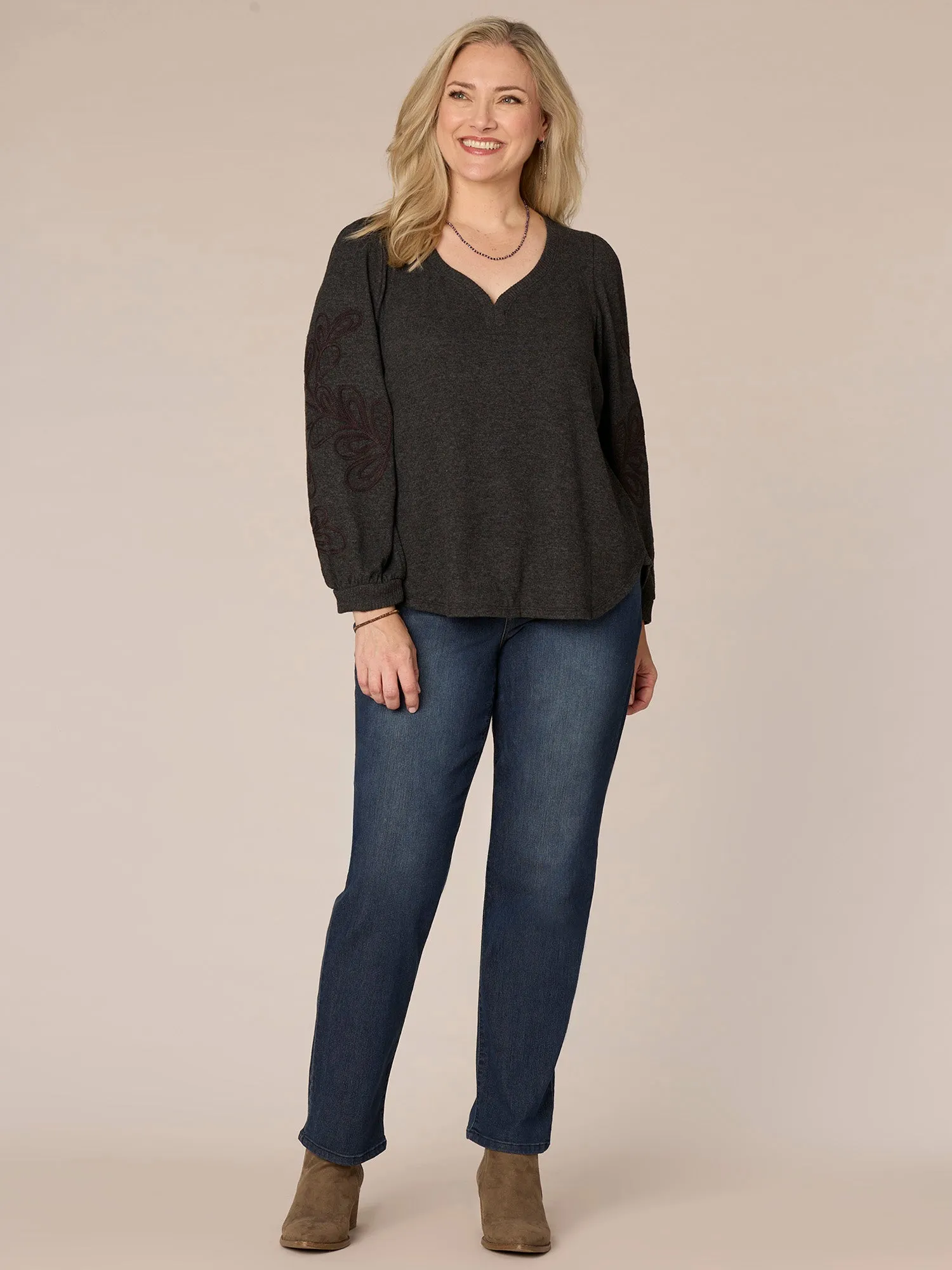 Long Blouson Sleeve Sweetheart Neck Shirttauil Hem Plus Size Knit Top