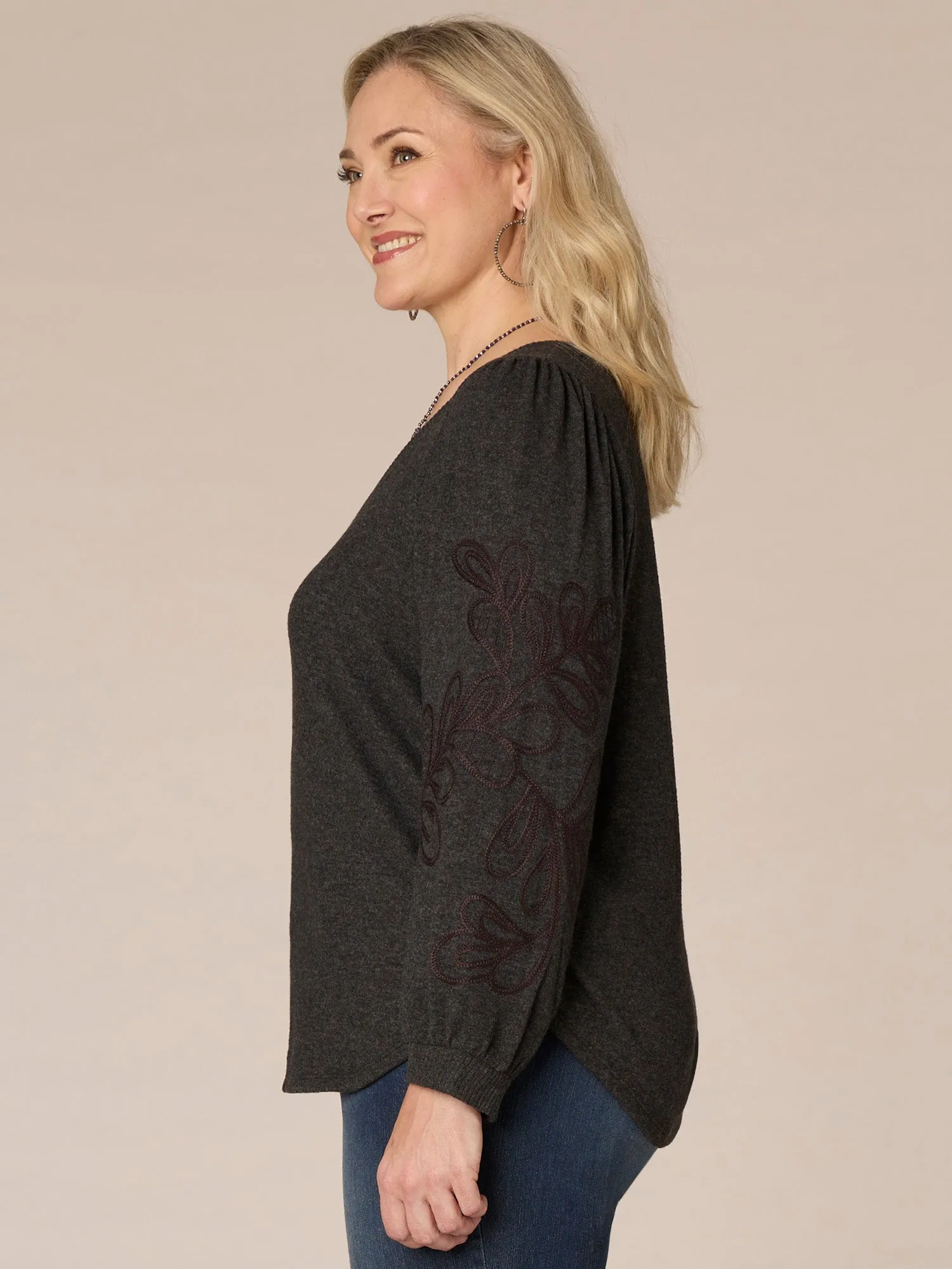 Long Blouson Sleeve Sweetheart Neck Shirttauil Hem Plus Size Knit Top
